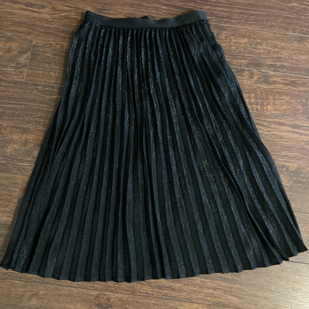 Reitmans Rock & Shine sparkling black skirt. Size medium. Never worn - Picture 1 of 1